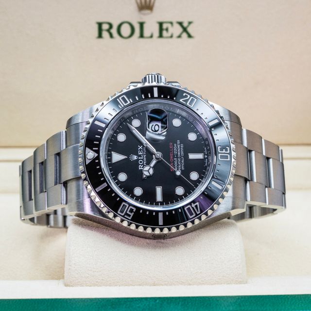 Rolex Sea-Dweller 126600 Image 2